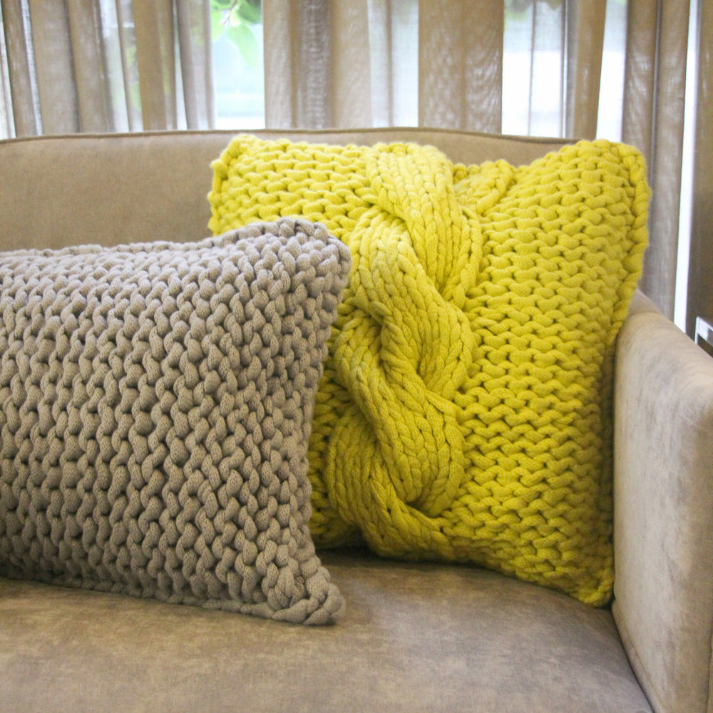 CAPA DE ALMOFADA TRICOT GIGANTE TRANÇA AMARELO