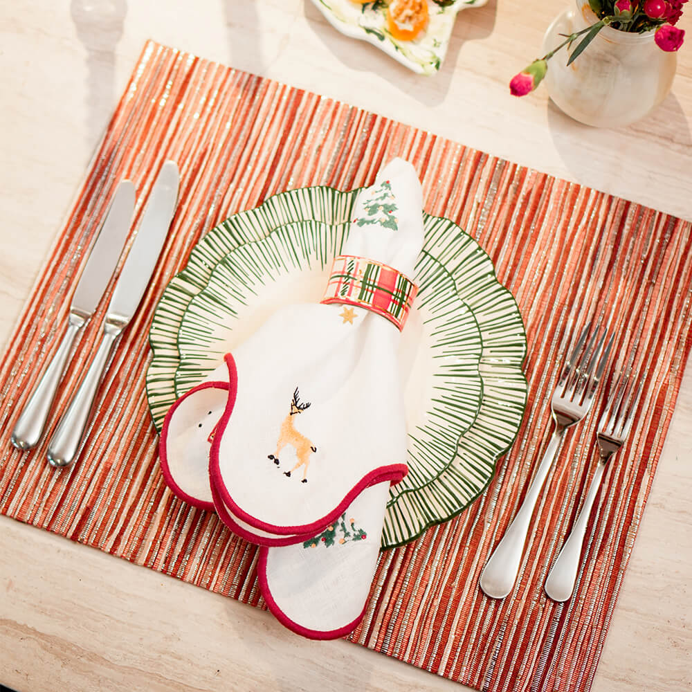 Jogo americano retangular em fibra natural Hyacinth com acabamento trançado e fios metalizados, cor vermelho, 46x37 cm – Lolahome