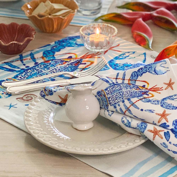 Jogo americano La Dolce Vita em mesa posta de verão com louças brancas - Lolahome