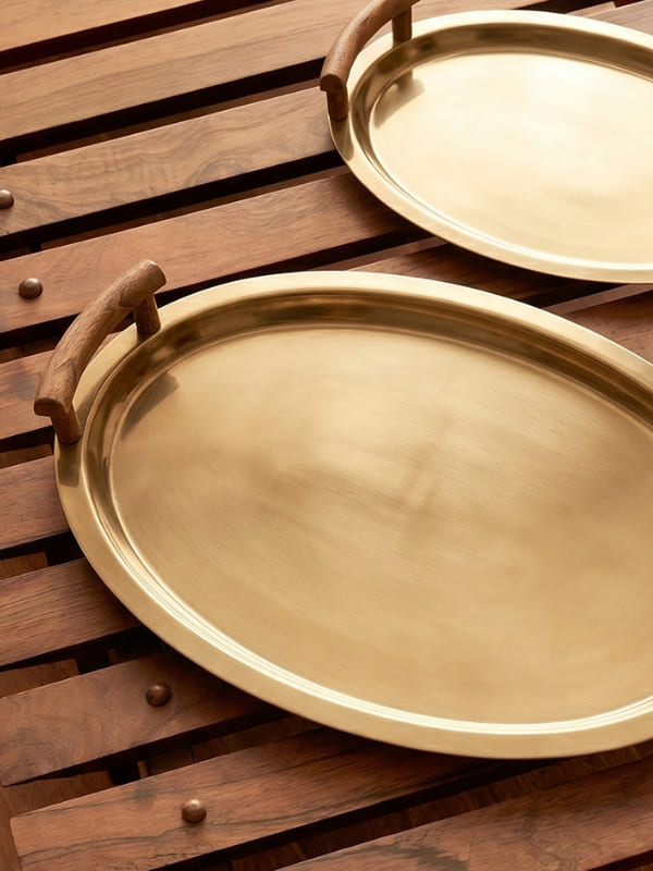 BANDEJA METAL ALÇAS DE MADEIRA P 36X29CM