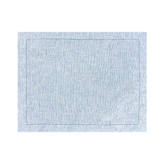 Jogo americano Summer com ponto ajour azul sobre mesa posta — Lolahome