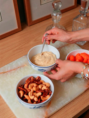 Bowl de porcelana branca Giardino com flores azuis delicadas, 12x5cm, ideal para café da manhã e mesa posta