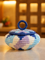 Caixa decorativa em cerâmica Ikat azul e roxo 19cm para organizar e decorar