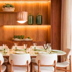 Centro de mesa em cerâmica esferas marfim 35cm em ambiente decorado, ideal para mesa de jantar e sala de estar