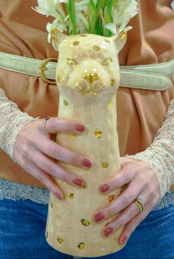 Vaso artesanal cerâmica com estampa leopardo e ouro, peça autoral – Lolahome