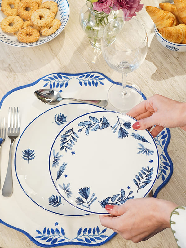 Prato de sobremesa Giardino porcelana branca e azul 20 cm - vista frontal | Lolahome