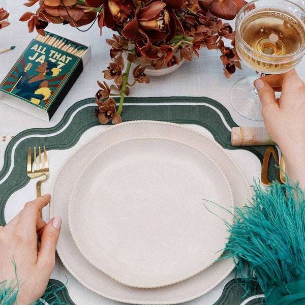 PRATO RASO DE CERÂMICA ESSÊNCIA