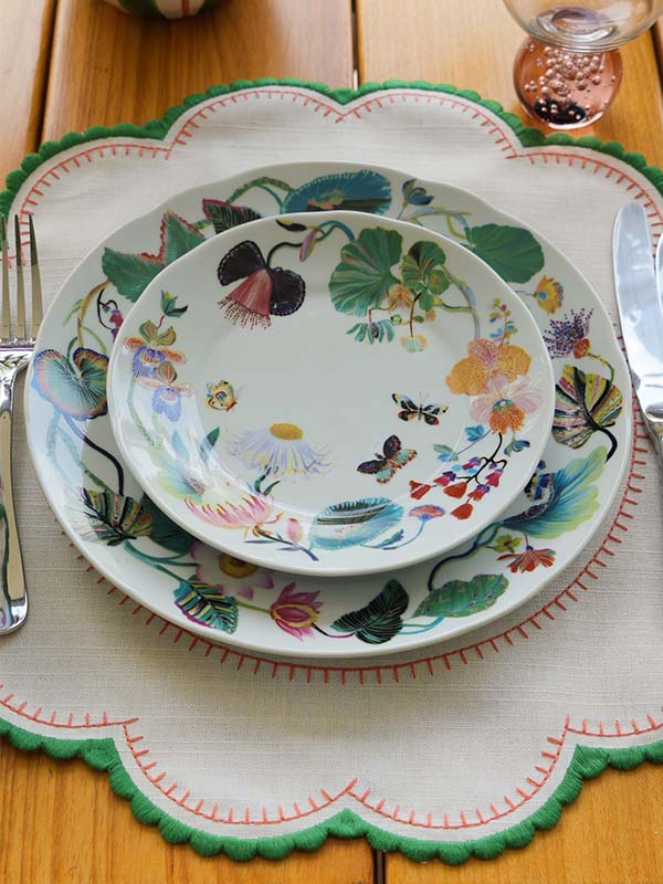 Prato de sobremesa de porcelana Flowerscape – estampa floral colorida – Lolahome