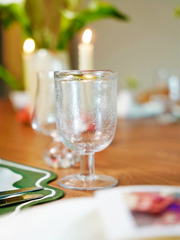 Copo Bubble em vidro transparente 550ml - vista lateral