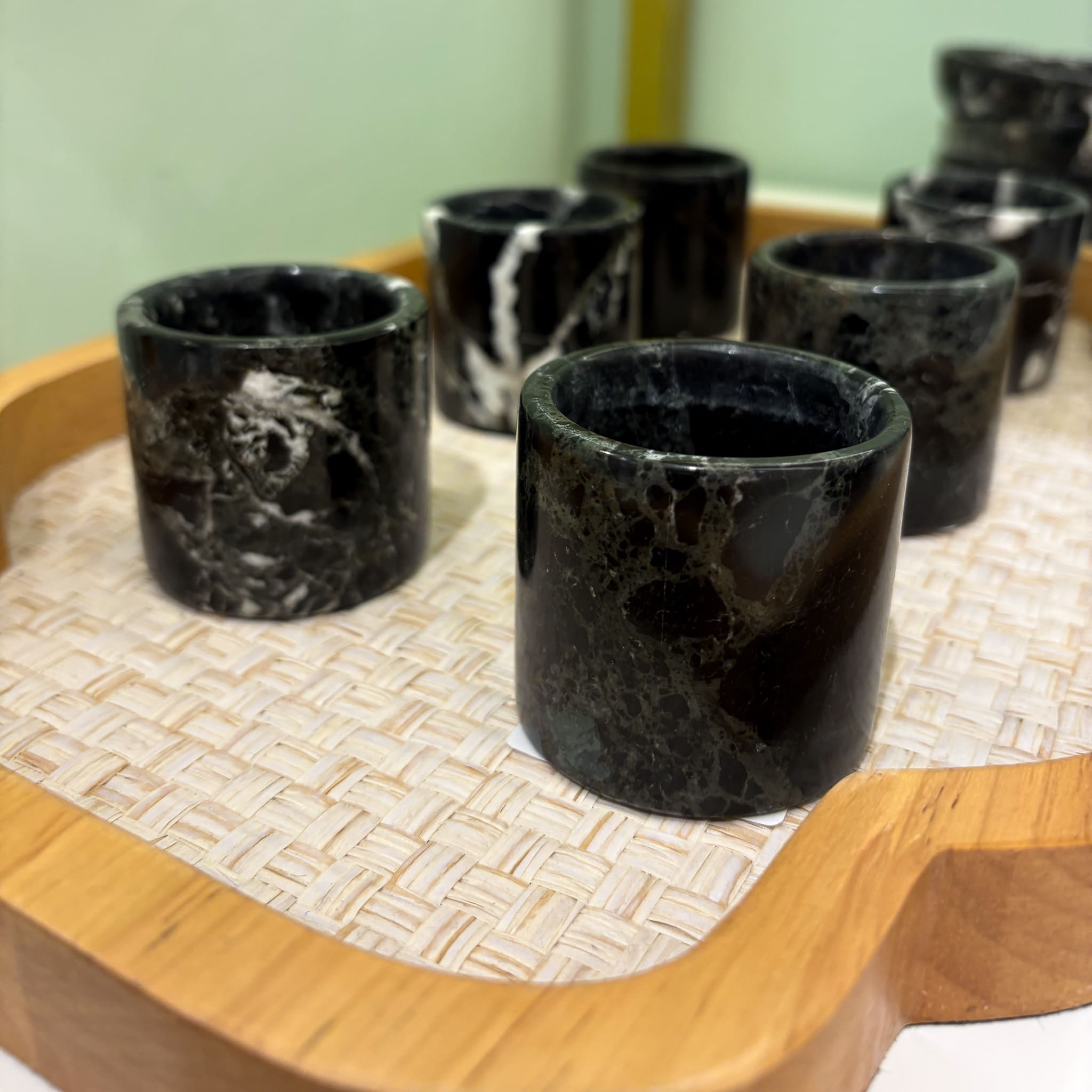 Set 2 Copos de Saquê Onix Preto – mesa posta para jantar japonês | Lolahome