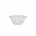 Bowl redondo de acrílico transparente com textura externa em relevo tipo prisma, que reflete a luz, criando um efeito brilhante e sofisticado.