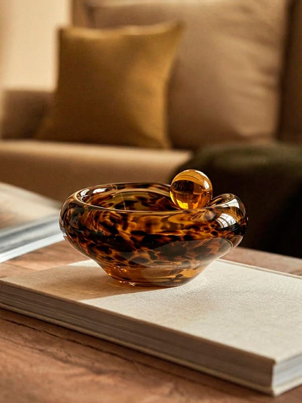 Bowl artesanal em Cristal Murano amarelo com detalhes em marrom, 15x7cm, desenvolvido no Brasil pela Lolahome