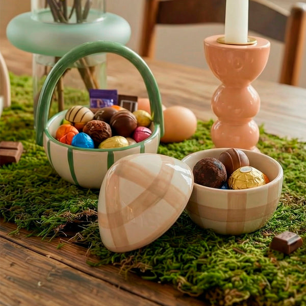 Ovo de Cerâmica Artesanal Xadrez Bege