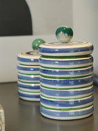 Pote de cerâmica artesanal com ágata azul – detalhe da textura