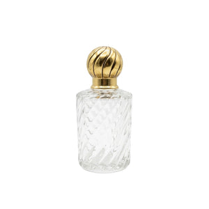 Mini garrafa de vidro lapidado transparente vintage, 15,5cm de altura, com tampa de metal para decorar ou servir.