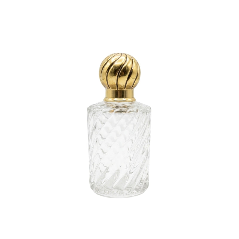 Mini garrafa de vidro lapidado transparente vintage, 15,5cm de altura, com tampa de metal para decorar ou servir.