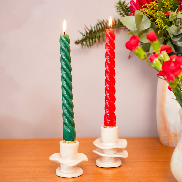 CASTIÇAL DE CERÂMICA FEITO À MÃO BAILARINA MARFIM P