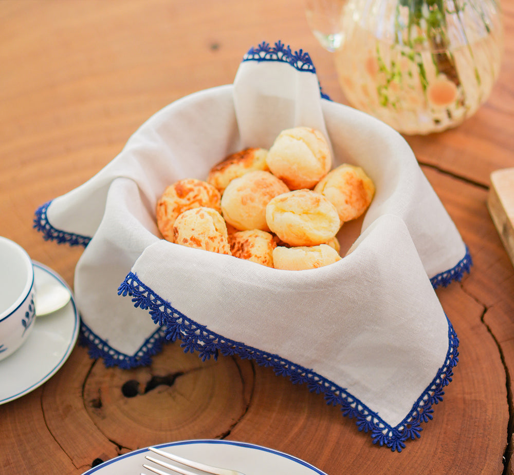 guardanapo de linho com renda