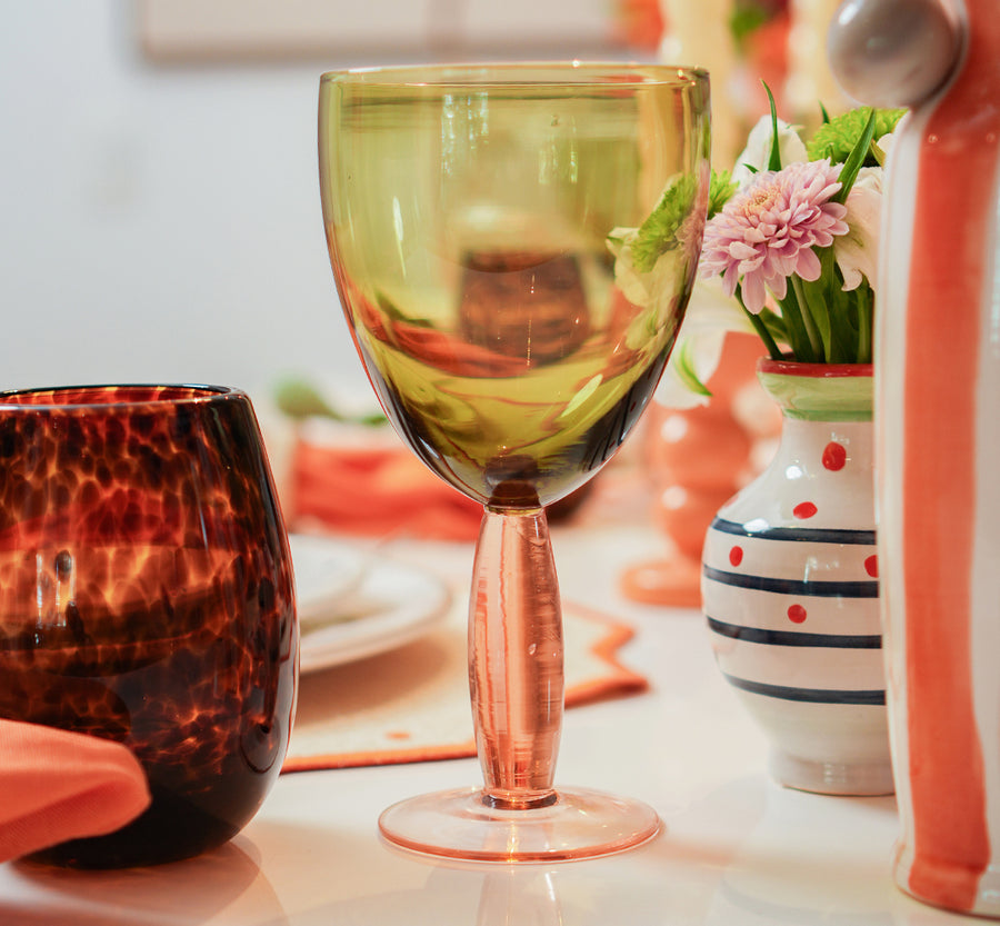 TAÇA EM VIDRO COLORE VERDE E CORAL