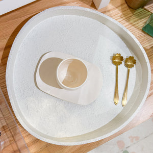 BANDEJA LACA TEXTURA MARFIM G 38X41CM