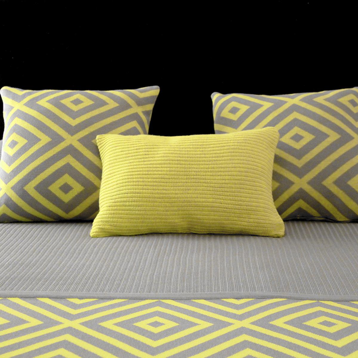 CAPA DE ALMOFADA TRICOT JACQUARD LOSANGOS