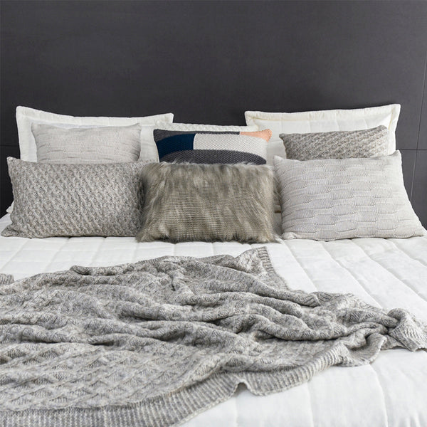 CAPA DE ALMOFADA LOSANGOS CASHMERE TOUCH CINZA 50X50 CM