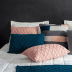 CAPA DE ALMOFADA TRICOT PLUS GOTAS RETANGULAR AZUL 60X40 CM