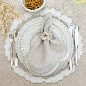 guardanapo de tecido bordado