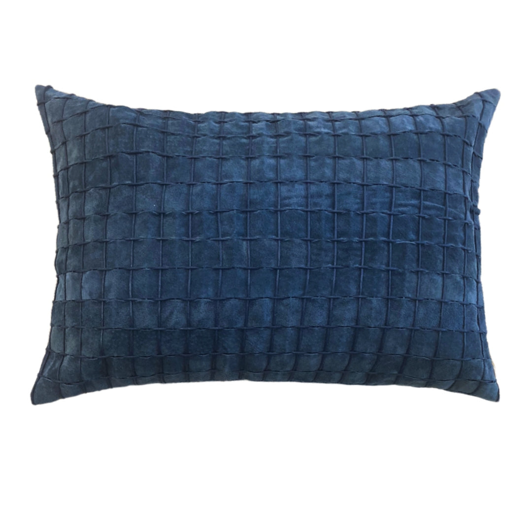 CAPA DE ALMOFADA CAMURÇA NATURAL TRAMADA AZUL MARINHO 50X35 CM