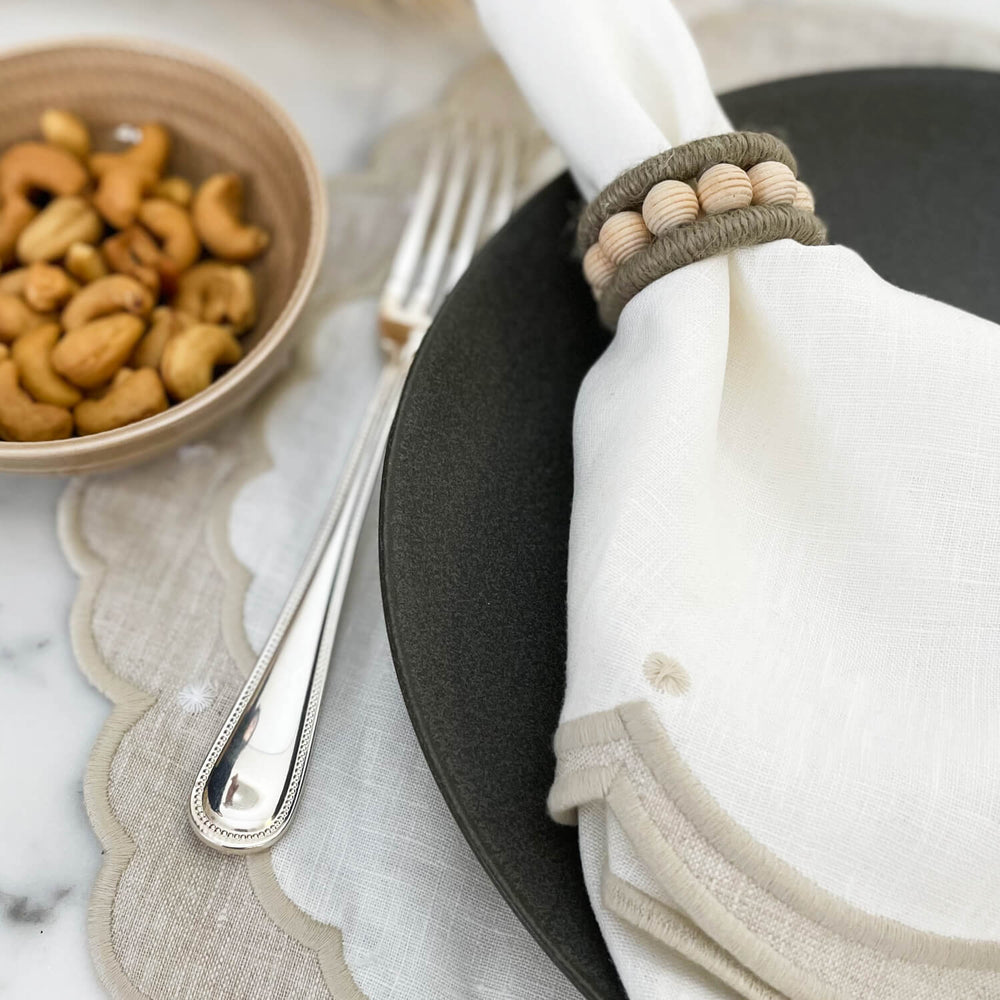 guardanapo de linho com bordado