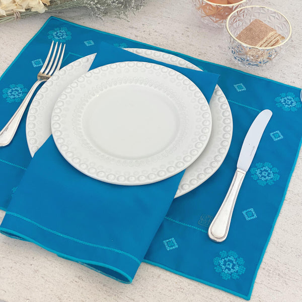 guardanapo de cambraia de linho azul